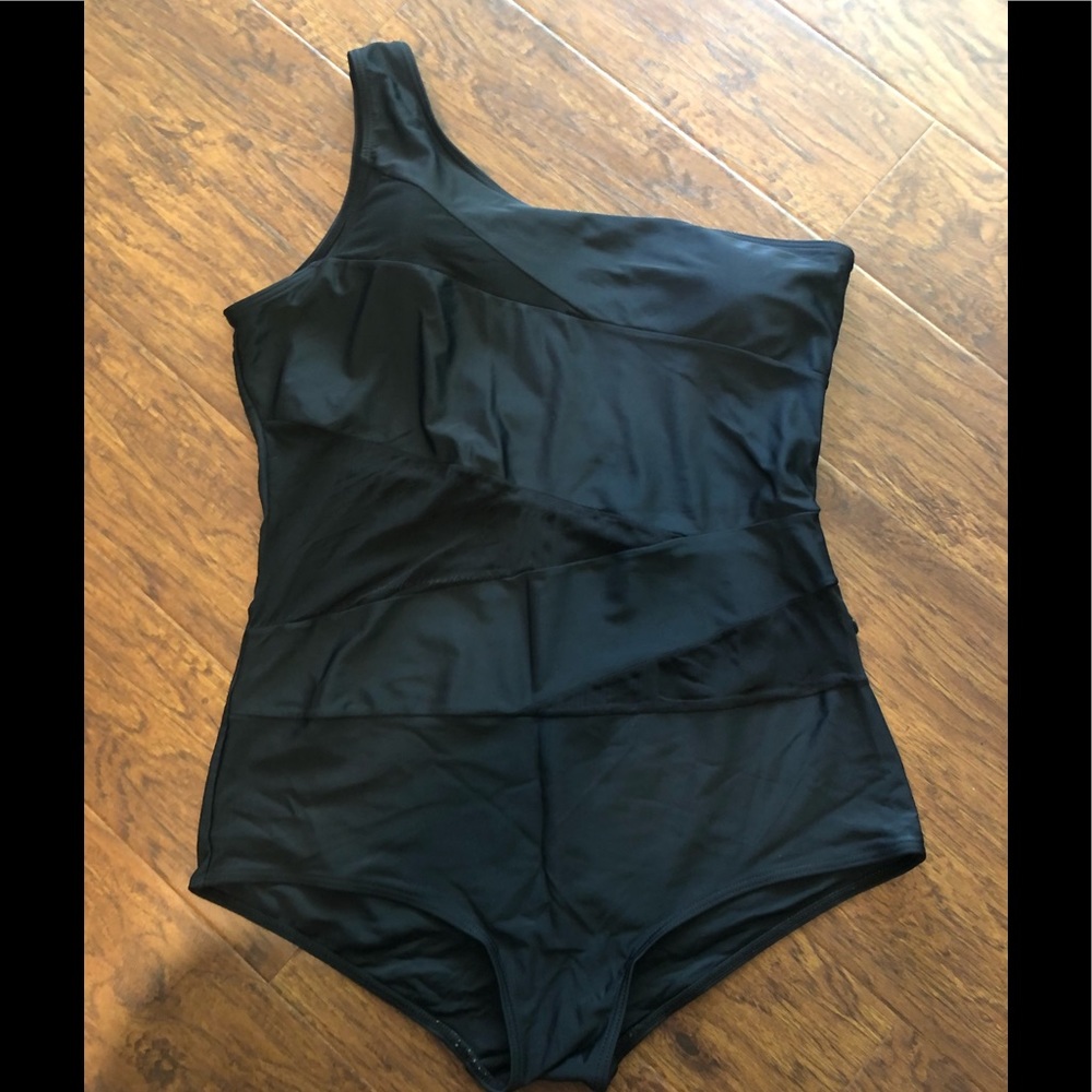 XXXL one should black one piece swimsuit